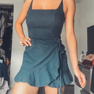 🦋Navy White Fox Boutique Mini cross dress🦋